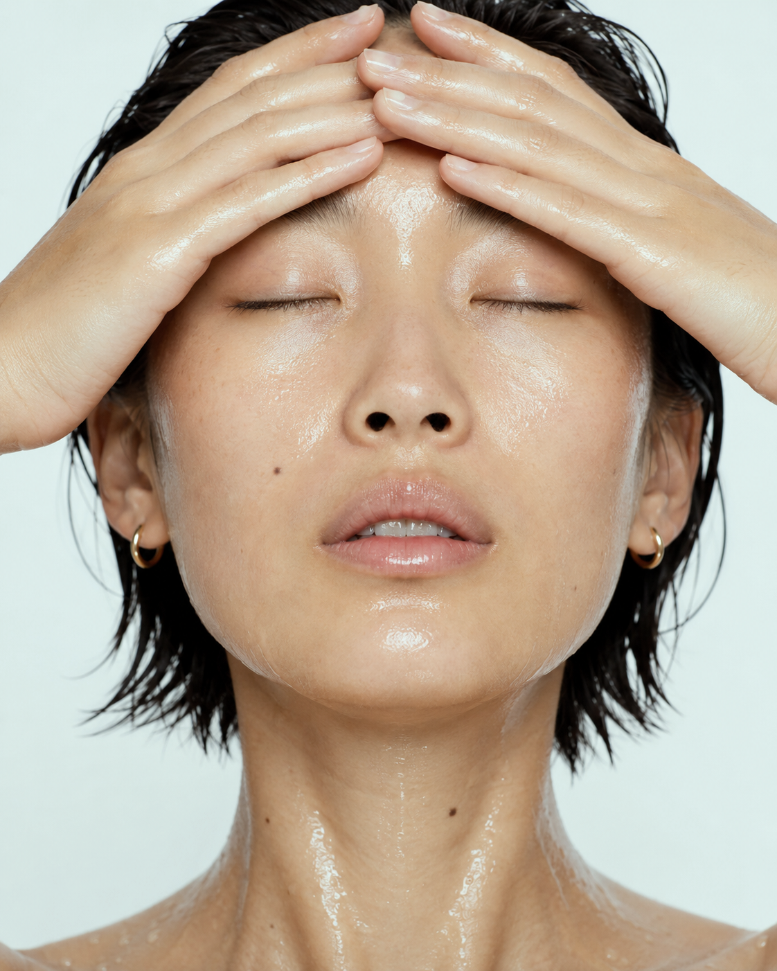One Ritual. Three Stages.Open the pathway, deliver focused actives, and finish with calming comfort.